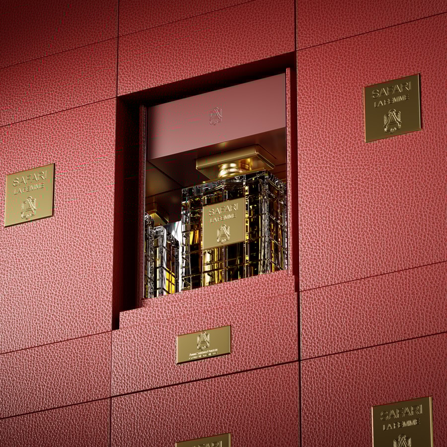 Safari Red In-Box Close Up